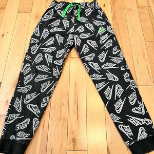 Boys Nike Club Fleece Print Joggers